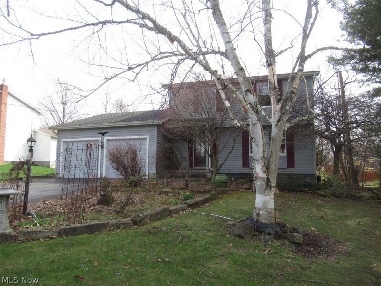 6919 Kirk Road, Canfield, OH - Photo 2