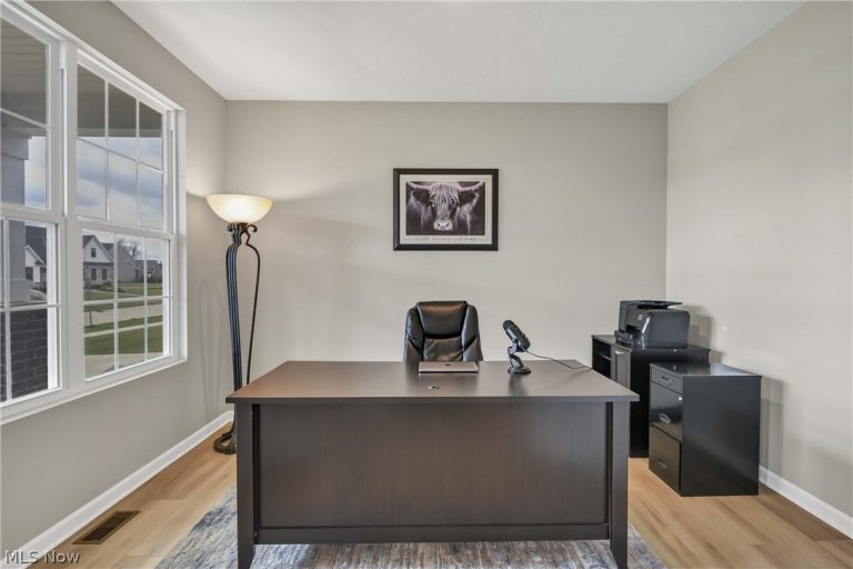 36662 Shore Parkway, North Ridgeville, OH - Photo 3