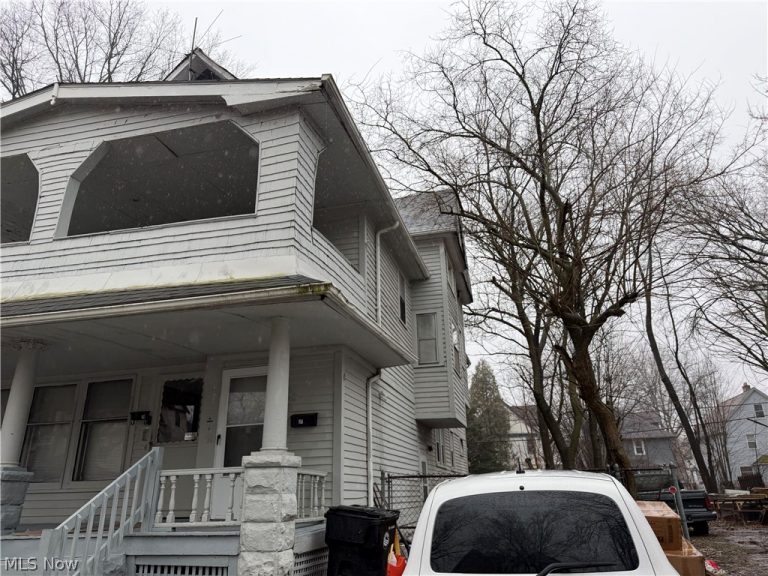 10724 Gooding Avenue, Cleveland, OH - Photo 5