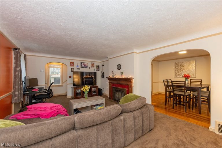 1553 Maplegrove Road, South Euclid, OH - Photo 5
