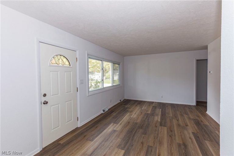 4155 Burton Drive, Stow, OH - Photo 6