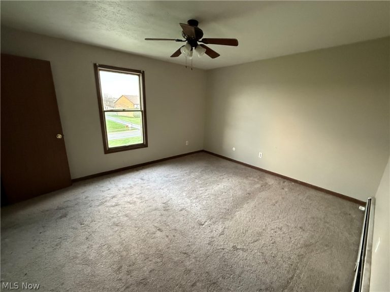 912 Pearson Circle #5, Boardman, OH - Photo 6