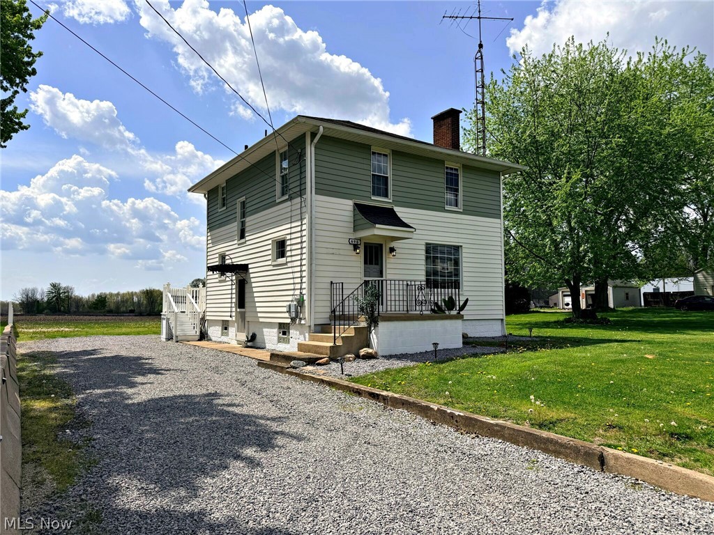 696 Ohio Avenue, Sebring, OH