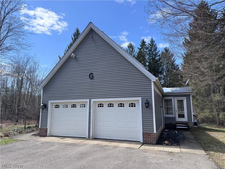 13566 Stoney Springs Drive, Chardon, OH - Photo 5