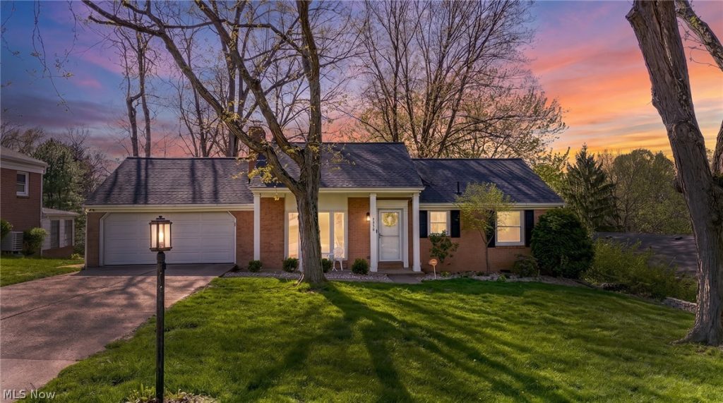 1259 Chandler Avenue, North Canton, OH