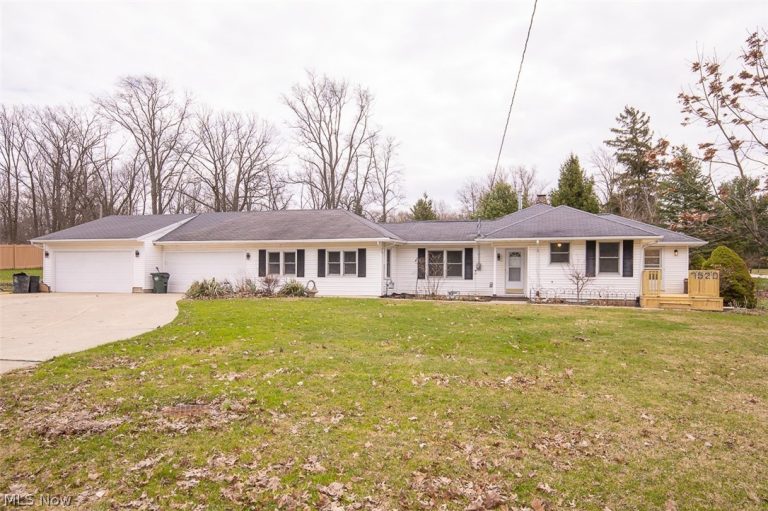 7520 Wallings Road, North Royalton, OH, 44133