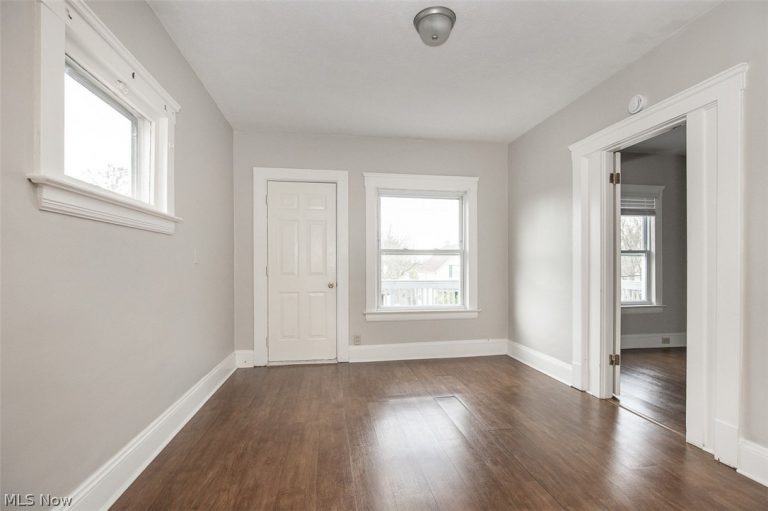 4409 Bucyrus Avenue, Cleveland, OH - Photo 8