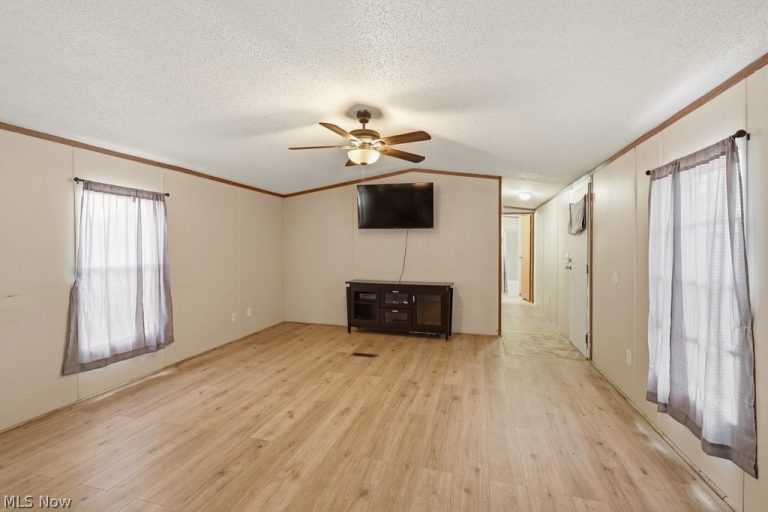 6507 Robby Lane, Ravenna, OH - Photo 6