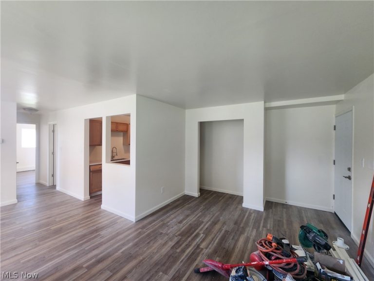 26680 Tungsten Road #102, Euclid, OH - Photo 4