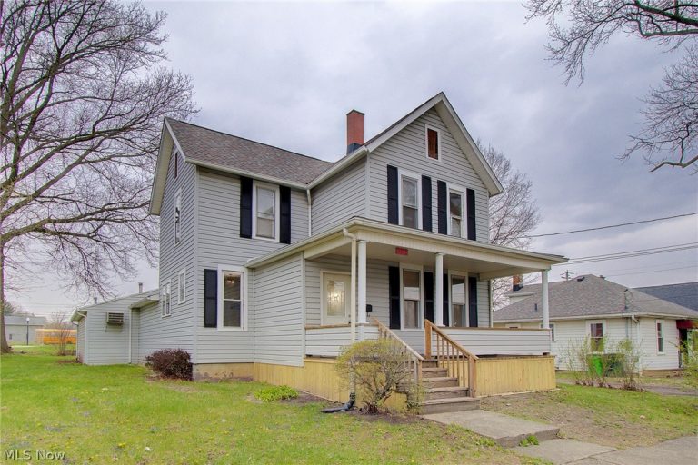 2135 Cherry Avenue, Alliance, OH - Photo 3