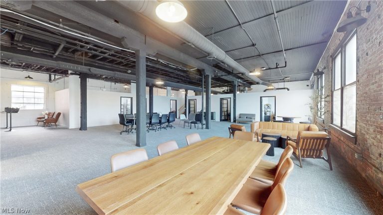 2111 Center Street, Cleveland, OH - Photo 8