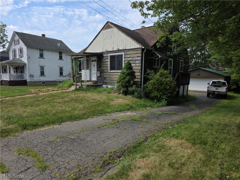 554 Taggart Street, East Palestine, OH - Photo 3