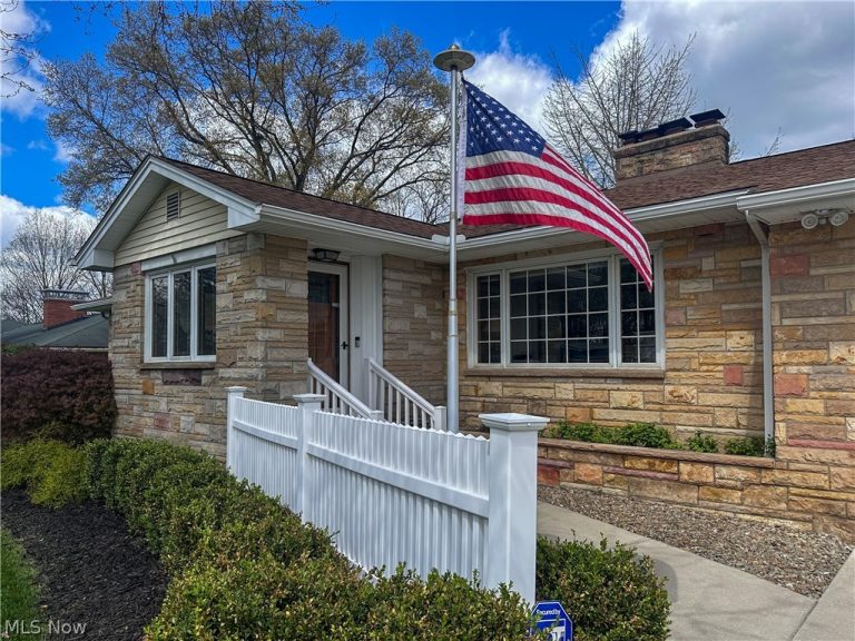 1011 Park Circle, Girard, OH - Photo 3