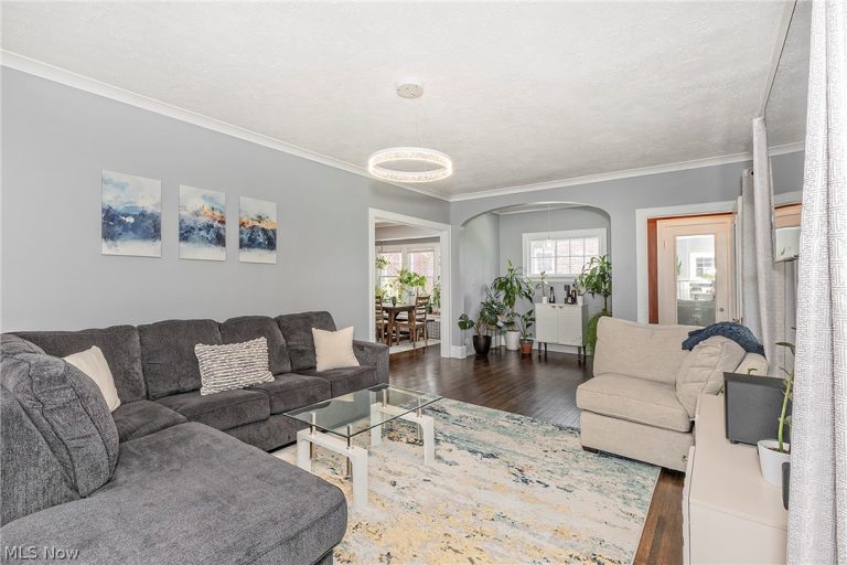 3263 Euclid Heights Boulevard, Cleveland Heights, OH - Photo 8