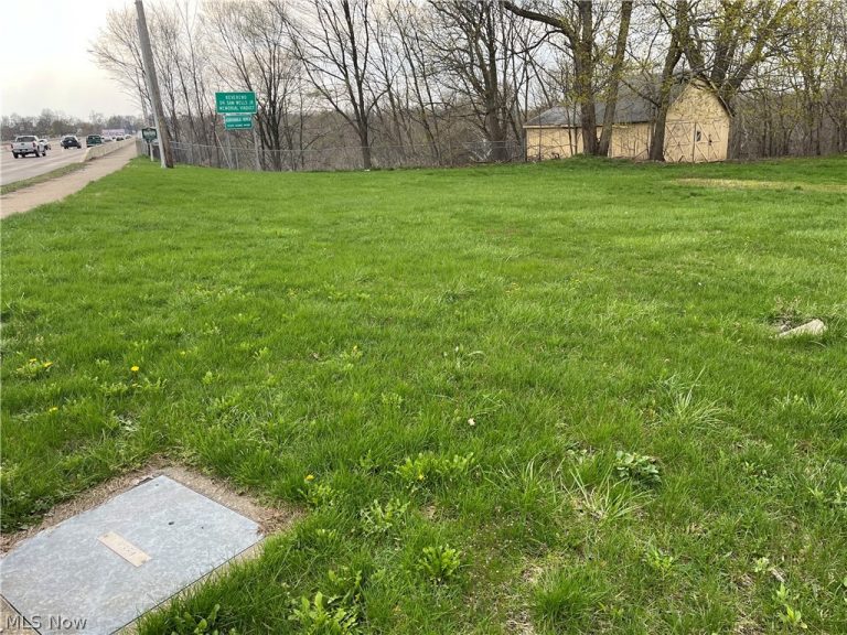 Schenley Avenue, Ashtabula, OH - Photo 2