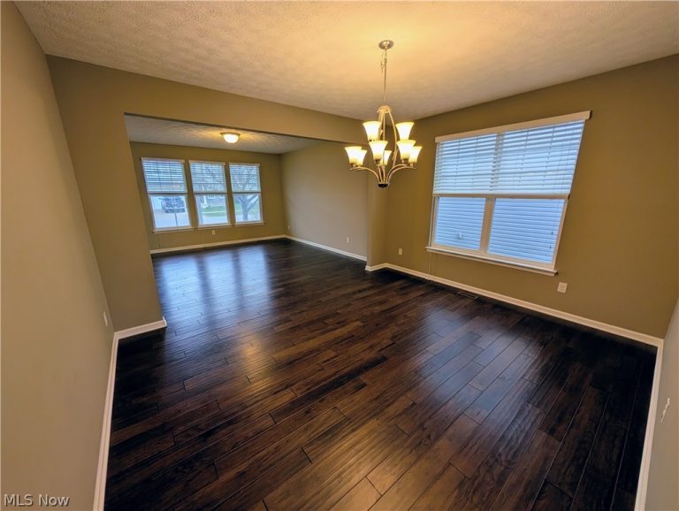 32815 Rebecca Lane, Avon Lake, OH - Photo 6
