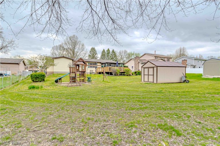 2989 Fair Oaks Drive, Norton, OH - Photo 5