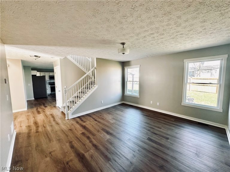 5343 Winding Creek Drive, Ravenna, OH - Photo 8