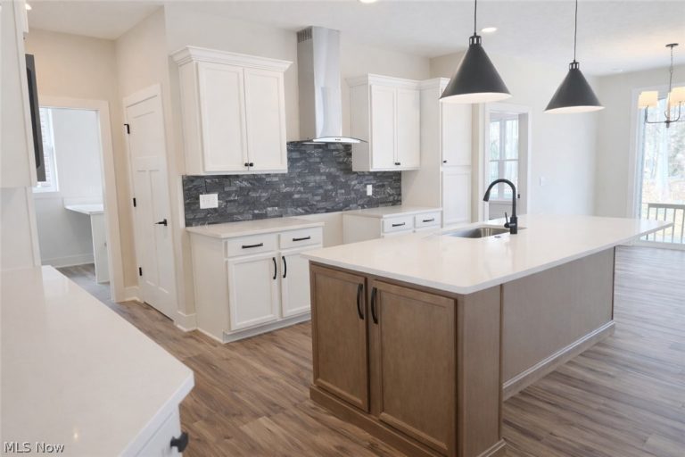 9159 Dove Lane, Mentor, OH - Photo 8