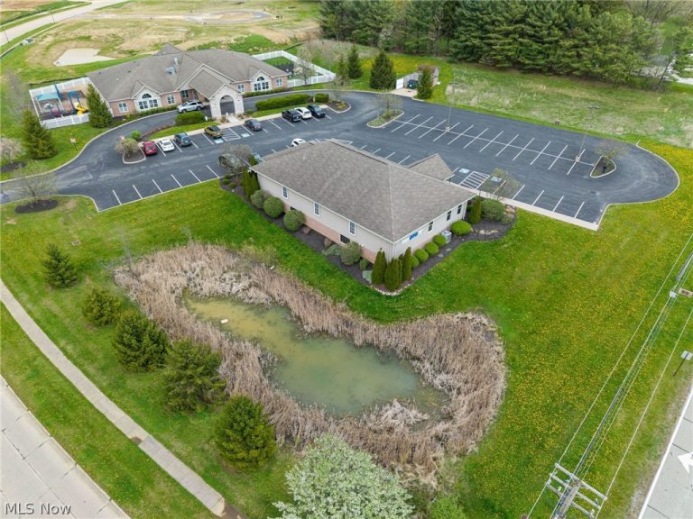 665 Briarthorn Crescent Drive, Wadsworth, OH - Photo 5