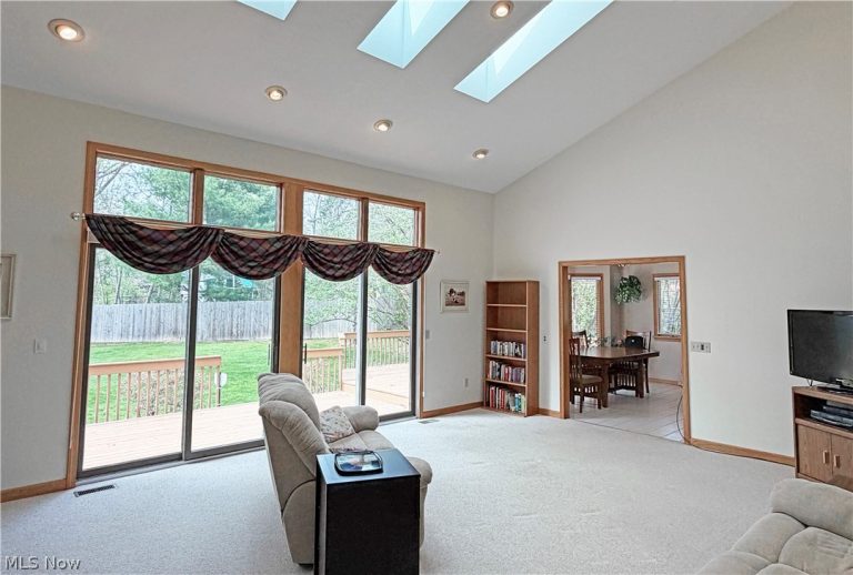 2683 Radford Street, North Canton, OH - Photo 8
