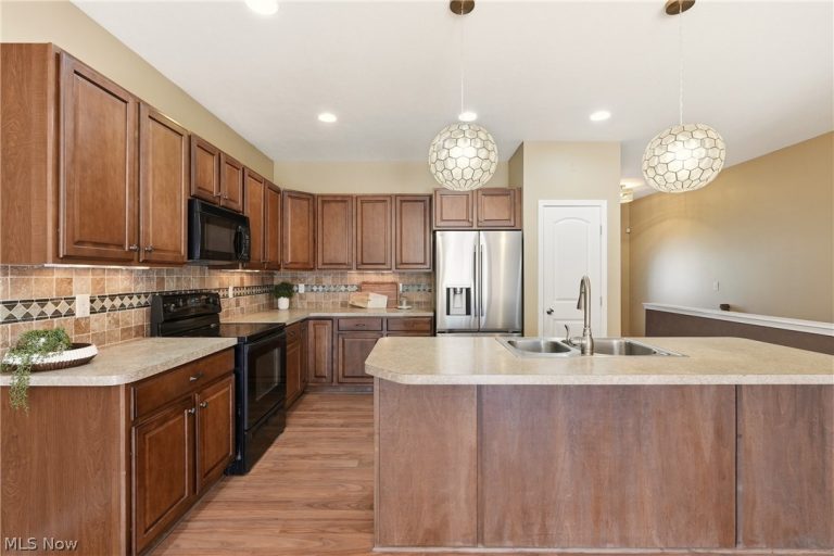 50 Quartz Avenue, Peninsula, OH - Photo 8