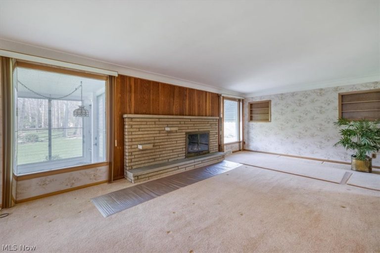 2142 Waynoka Road, Euclid, OH - Photo 5