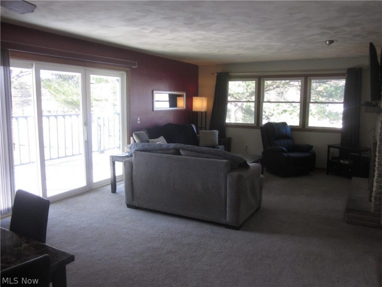 1634 Montaque Avenue, Massillon, OH - Photo 2