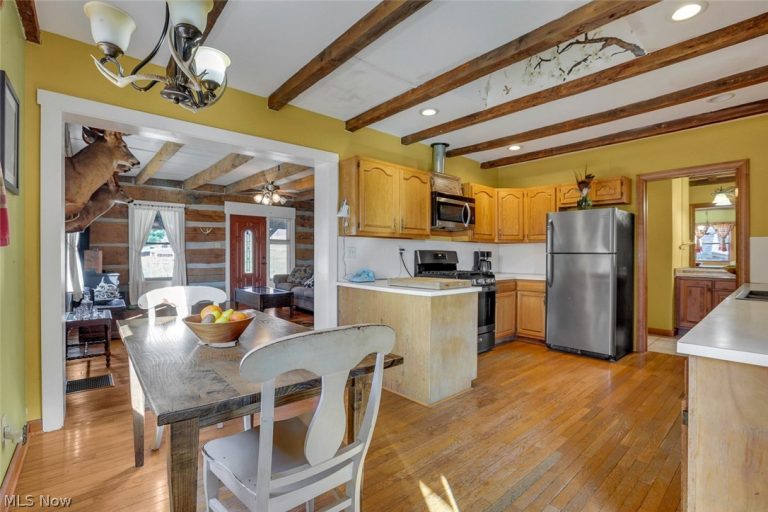 2161 Stacy Lane, Zanesville, OH - Photo 6