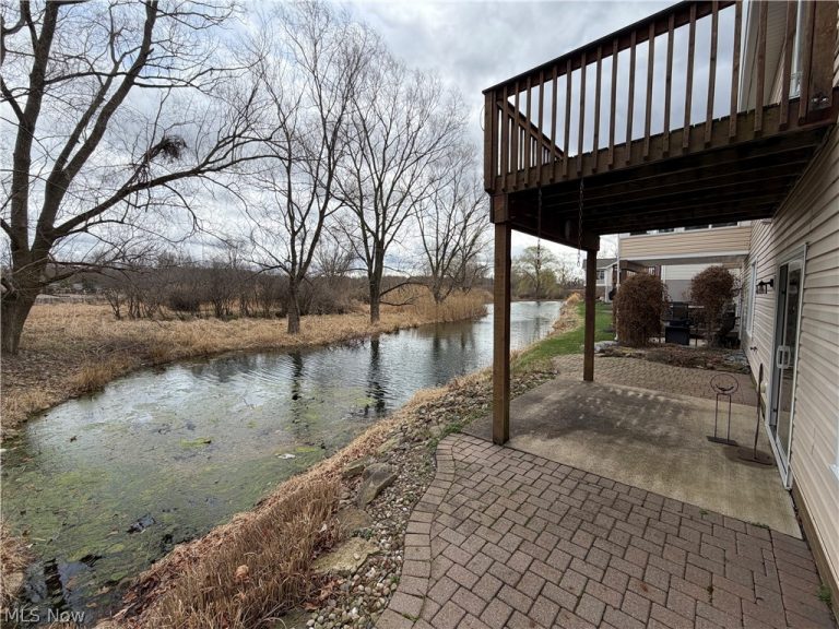 957 Edgewater Circle, Kent, OH - Photo 6