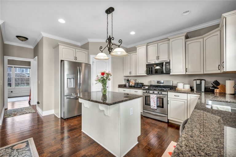 33461 Reserve Way At St Andrews, Avon, OH - Photo 2