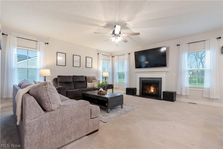 3349 Stoneleigh Road, Canton, OH - Photo 4