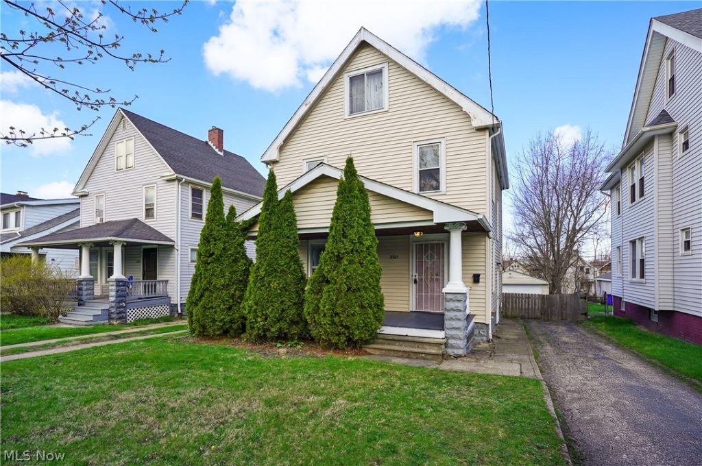 8805 Jeffries Avenue, Cleveland, OH
