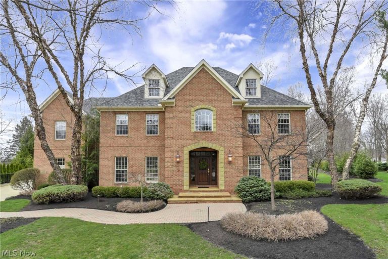 2085 Lands End Lane, Westlake, OH, 44145