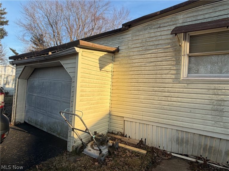 26 11th Street, Dresden, OH - Photo 2