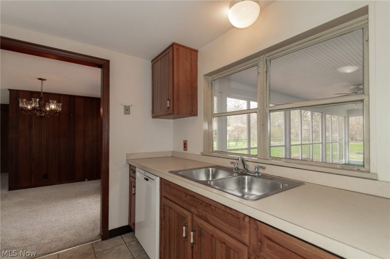 8101 Middlesex Road, Mentor, OH - Photo 8