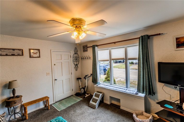 107 37th Street, Vienna, WV - Photo 5