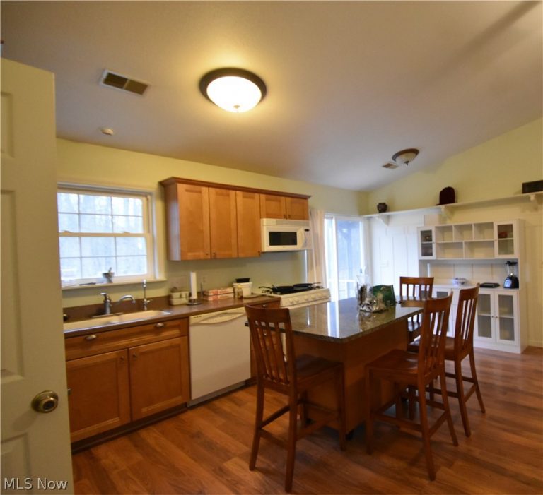 8230 Stadler Avenue, Boardman, OH - Photo 6