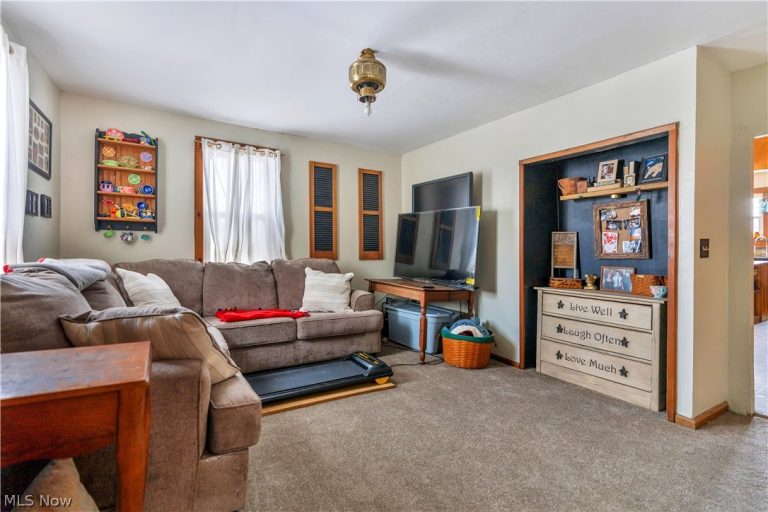 13222 Lexington Avenue, Alliance, OH - Photo 5