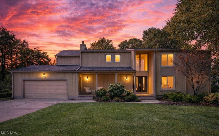 483 Beaverbrook Drive, Bath, OH - Photo 3