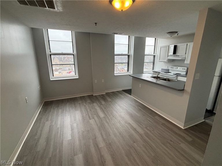 59 Lincoln Way #801, Massillon, OH - Photo 2