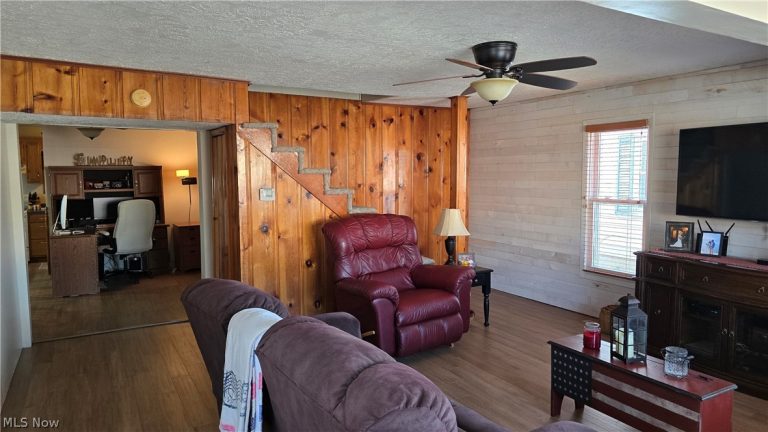 410 Mulberry Street, Elizabeth, WV - Photo 8