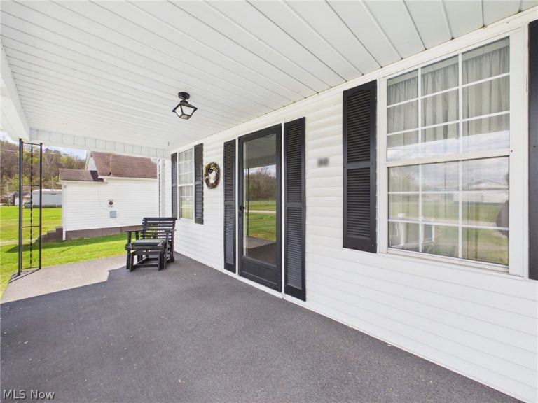 90 Third Street, Parkersburg, WV - Photo 5