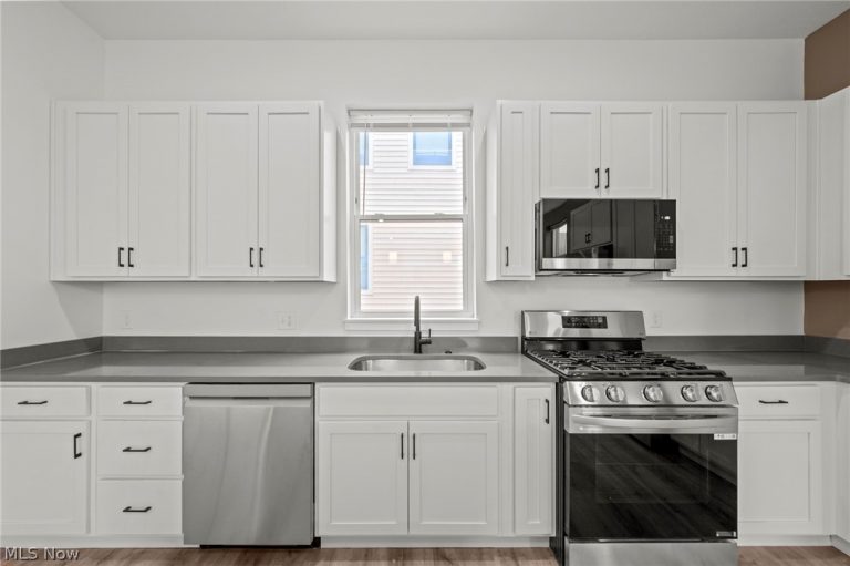 1928 47th Street, Cleveland, OH - Photo 6