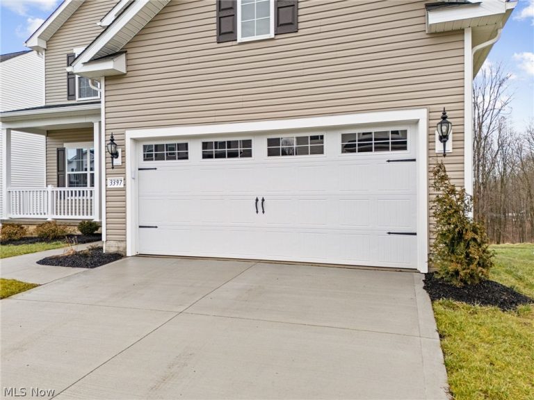 3397 Buckeye Trail, Uniontown, OH - Photo 6