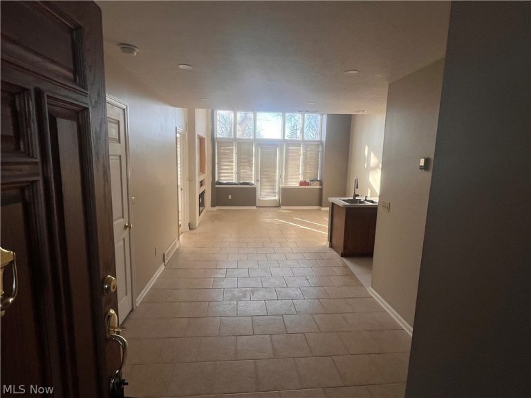 1000 2nd Street #204, Fairport Harbor, OH - Photo 6