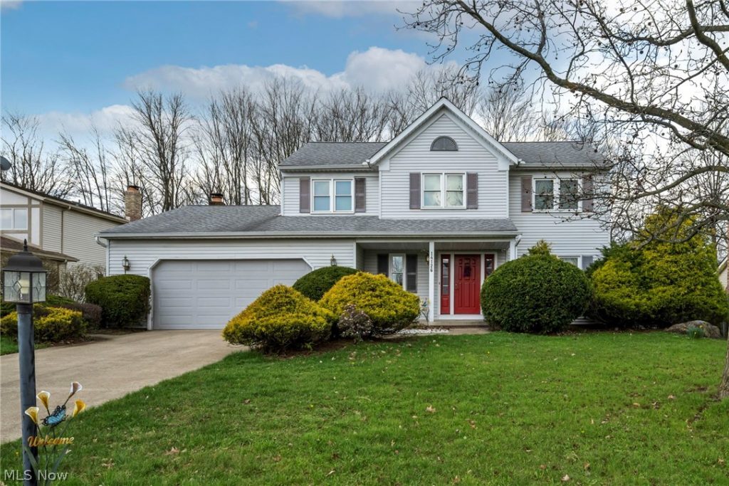 14126 Crystal Creek Drive, Strongsville, OH
