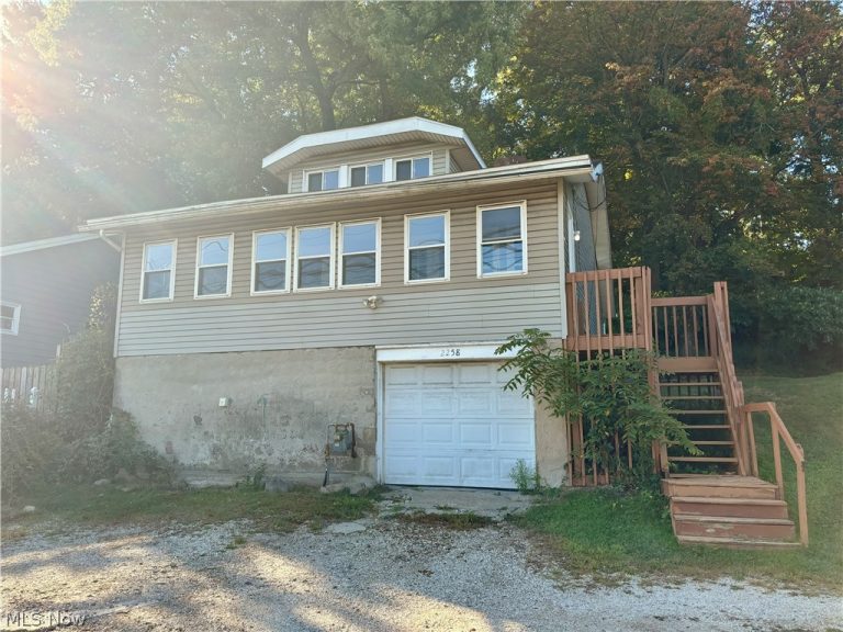 2258 Mogadore Road, Akron, OH - Photo 2