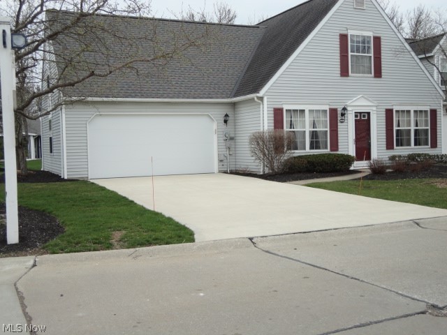 24690 Thicket Lane #32, Olmsted Falls, OH - Photo 2