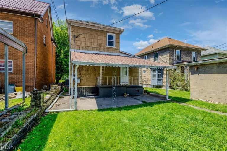 942 Virginia Avenue, Follansbee, WV - Photo 4